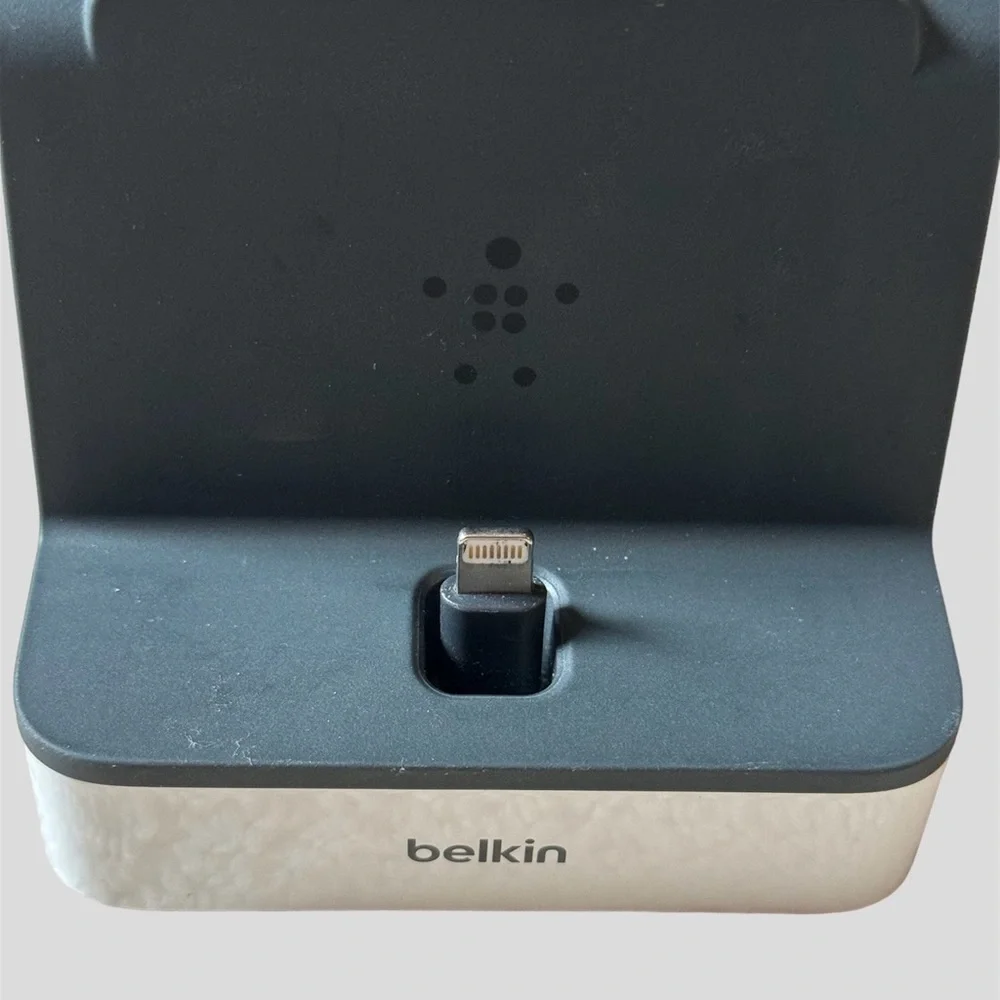 belkin 2-in-1 iPhone and Apple Watch Charger